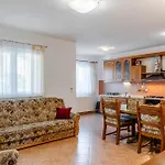 Apartamento Kapovic Vir