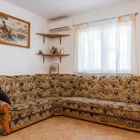 Apartment Kapovic Vir