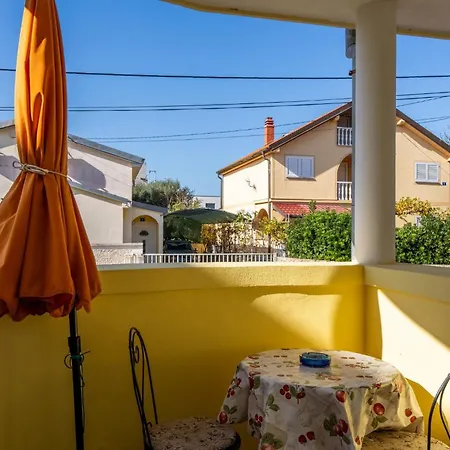 Kapovic Apartamento Vir